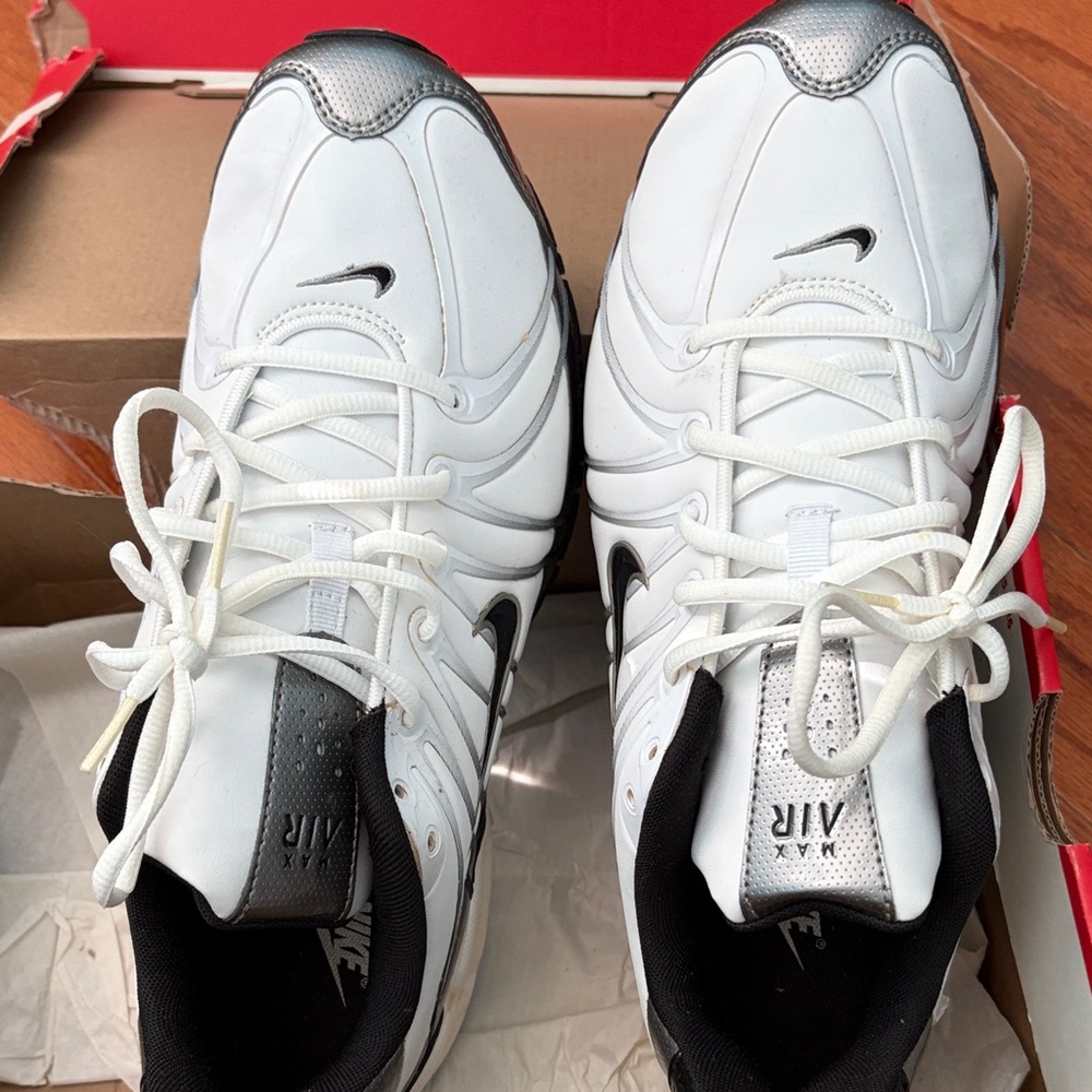 Nike Air Max White and Black Sneakers